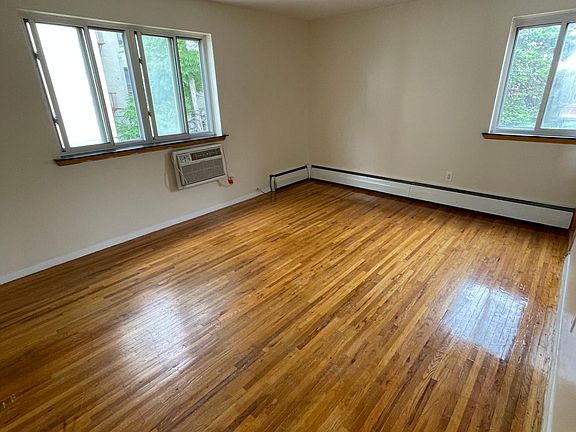 5th image of 93 Bay 23rd St Floor 2