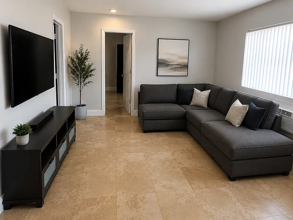 1160 E Lexington Ave E #24