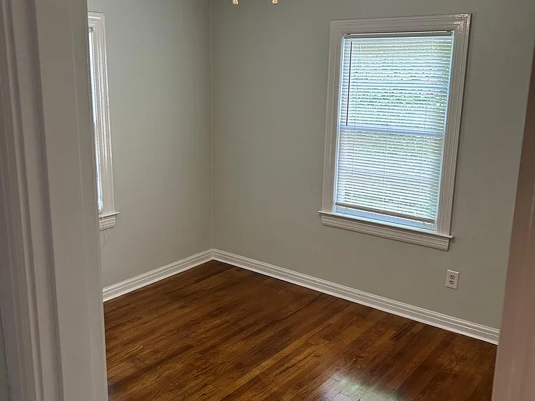 4904 Princeton Dr — Photo 9
