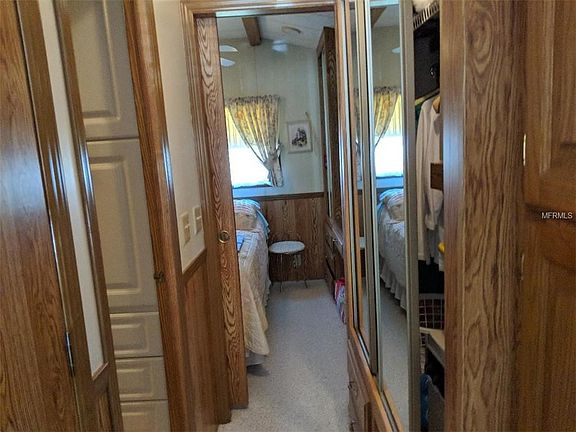 4th image of 89 Bainbridge Dr