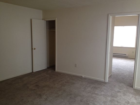 5th image of 513 S 20th St