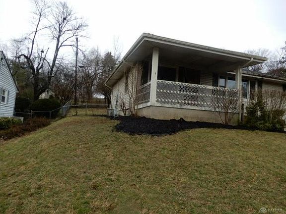2nd image of 1195 Oakmont Ave