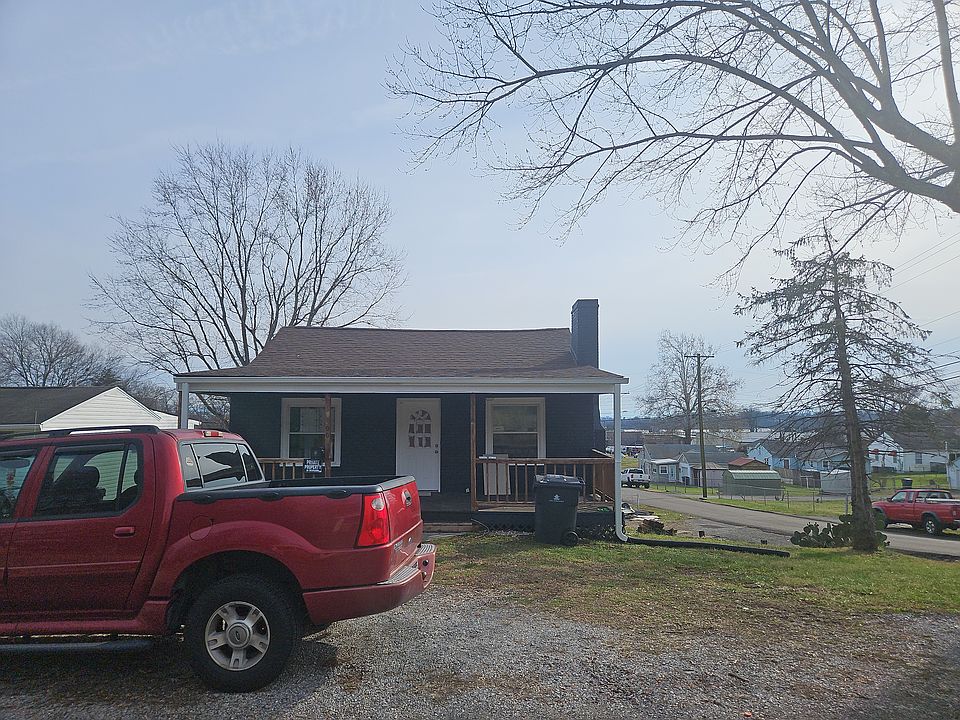 1st image of 300 Cedar Ave