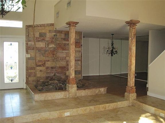 4th image of 3205 Lodgecreek Ct