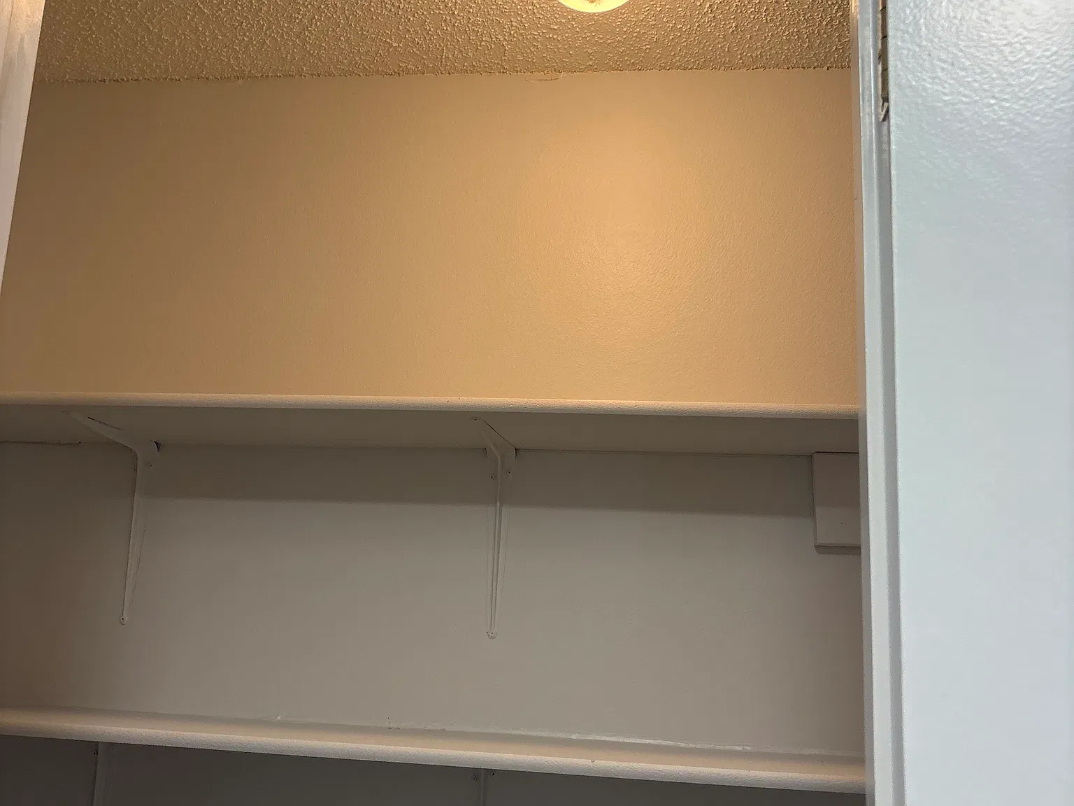 3 bed, 1952 sqft, $1,695 — Photo 2