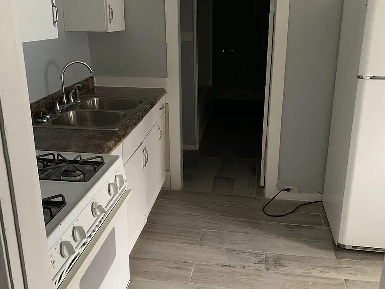 127 S Horton St #1/2 — Photo 8