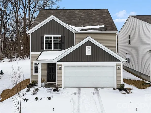 10136 Chatham Run Ln, Charlotte, NC 28262