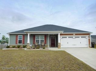 842 Screech Owl Dr, Hope Mills, NC 28348