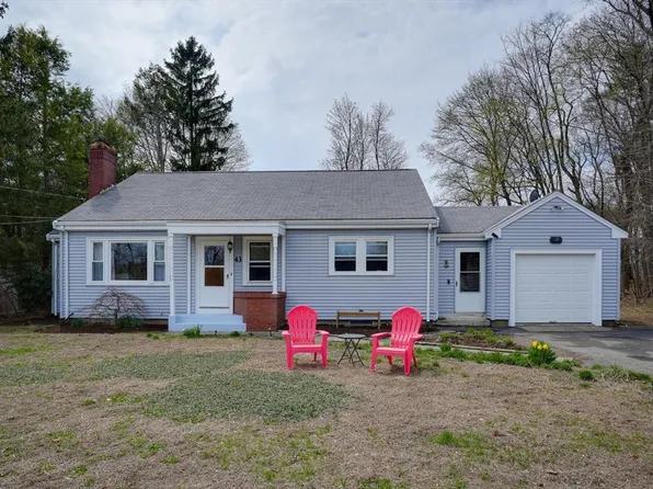 43 Cape Rd, Mendon, MA 01756