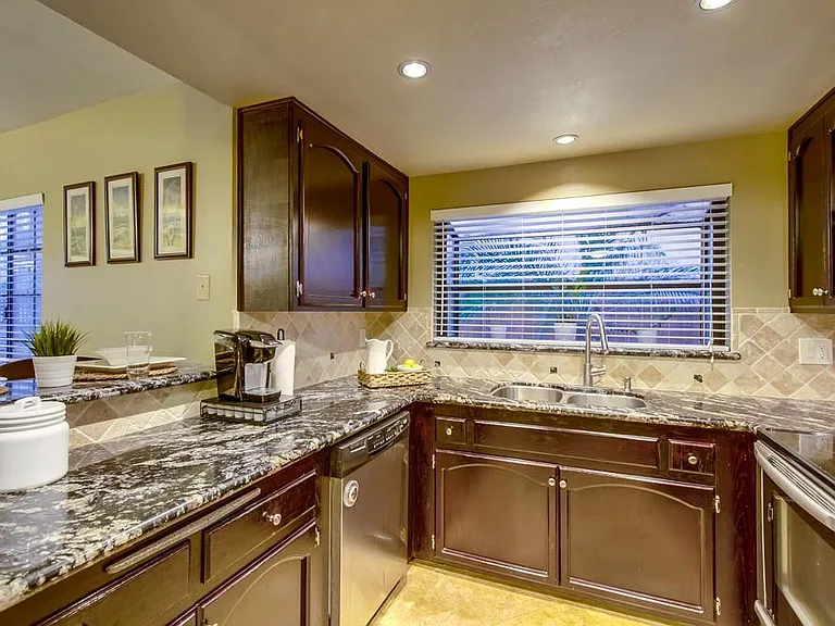 1753 Grand Ave #A — Photo 31