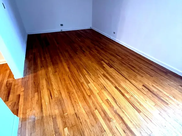 2265 Ocean Parkway image 17 of 19