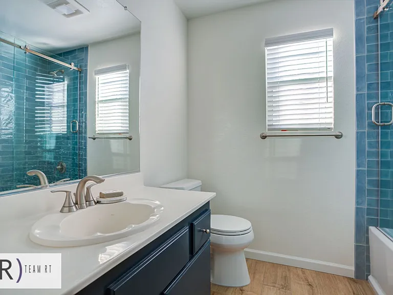 15984 Paul Ct — Photo 36
