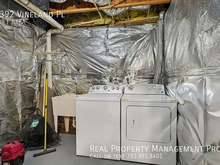 3392 Vineland Pl — Photo 17