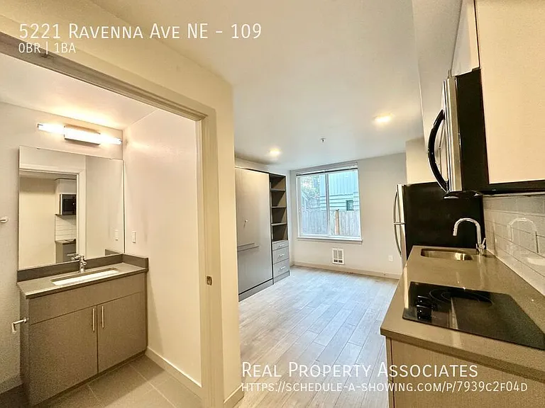 5221 Ravenna Ave NE — Photo 10