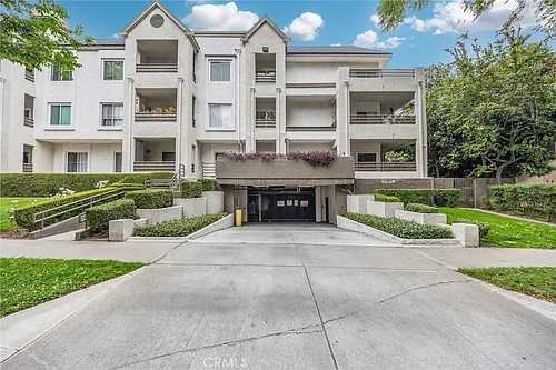 300 N El Molino Ave Photo 1