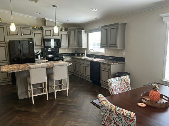 5th image of 8775 20th St #801