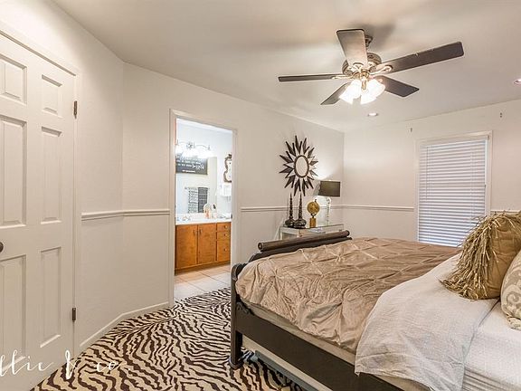 4th image of 4641 Oldham Ln