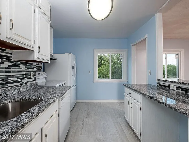 355 Gatewater Ct — Photo 19
