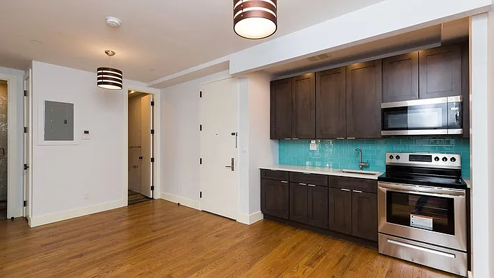 Rented by Nooklyn NYC LLC | media 4