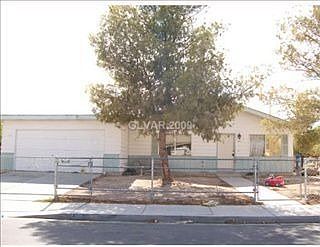 2nd image of 4379 Studio St