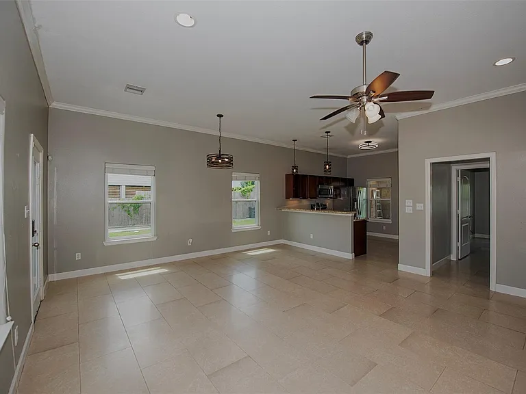 238 Debbie Ln — Photo 10