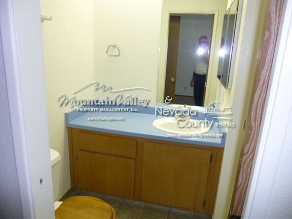 3rd image of 207 King Hiram Ln APT 202