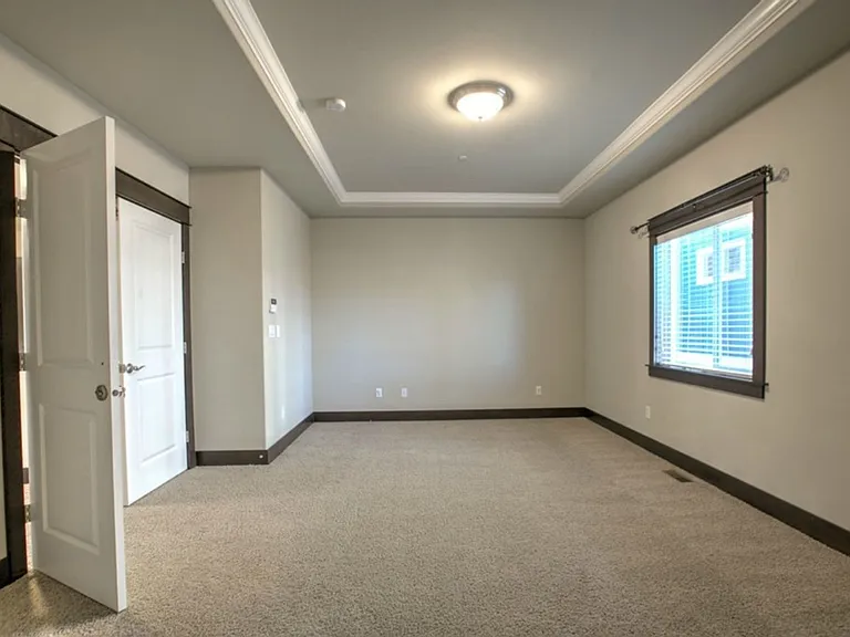1357 Elma Pl NE — Photo 5