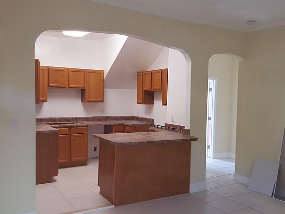 3rd image of 246 W 29th St APT 2