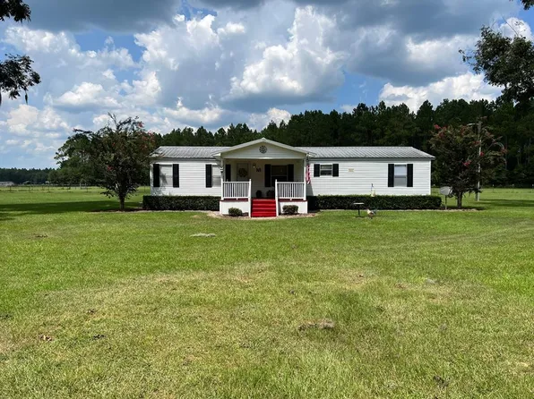326 Lee Rd, Ray City, GA 31645