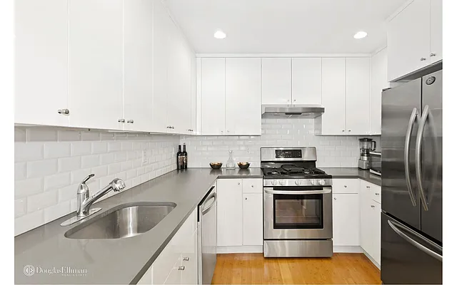 Rented by Douglas Elliman | media 8