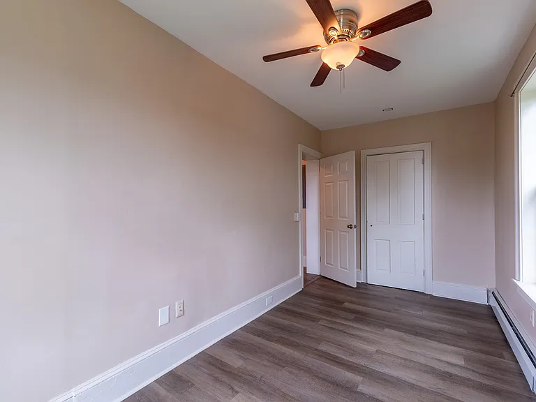 Office/Extra Bedroom