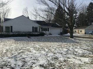 305 E Cole Rd, Fremont, OH 43420