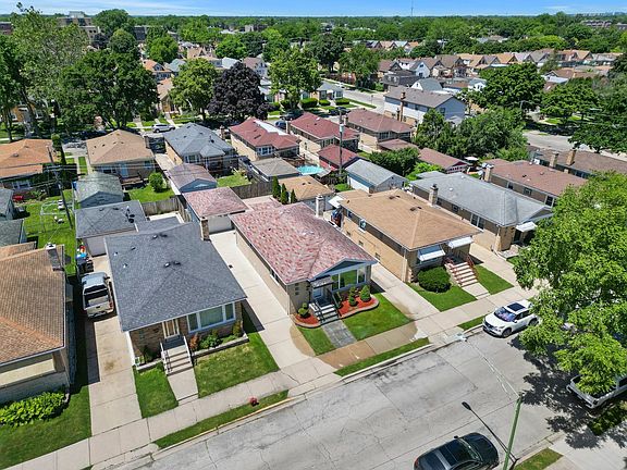 4th image of 2942 N Nora Ave