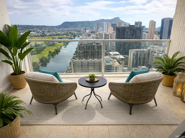 445 Seaside Ave APT 3905, Honolulu, HI 96815