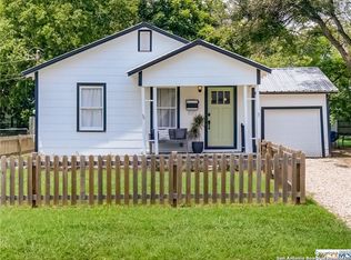 660 S Guenther Ave, New Braunfels, TX 78130