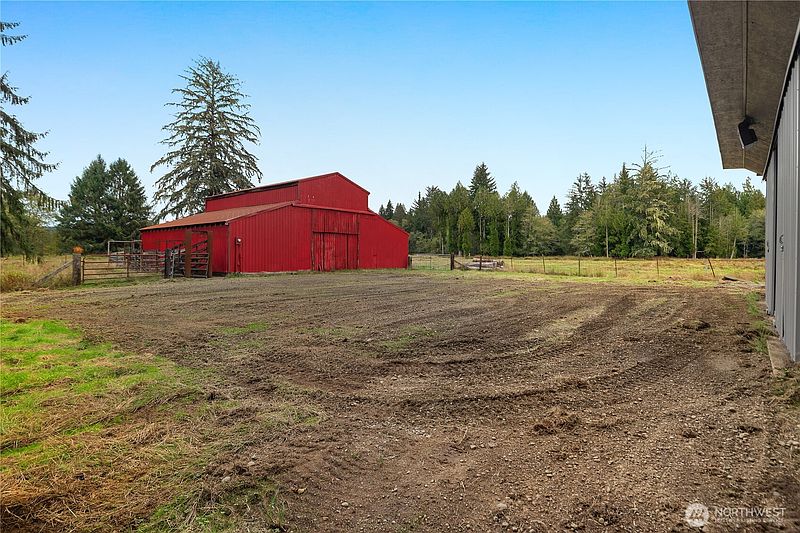 4th image of 118 Powers Creek Road