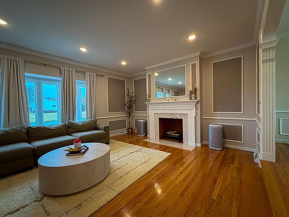 4th image of 2433 Brookwood Rd