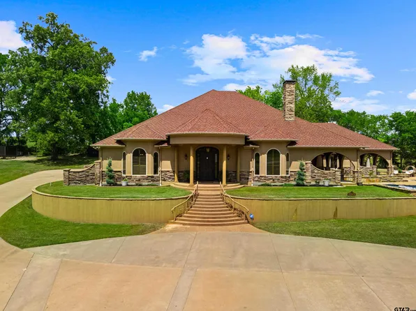 440 Susan Rd, Gladewater, TX 75647