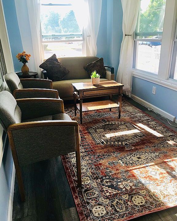 2nd image of 539 Dartmouth Ave