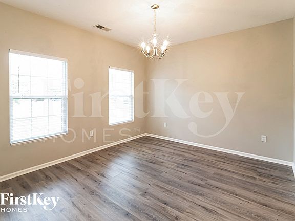5th image of 918 Laurel Oak Ln