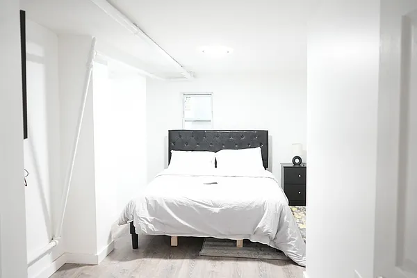 Rented by Douglas Elliman | media 16