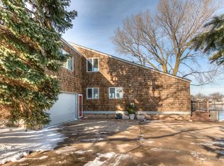 13 Ginger Cove Rd, Valley, NE 68064