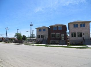 2141 W 32nd St, Chicago, IL 60608