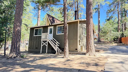 52830 Pine Cove Rd Photo 1