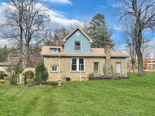 145 Jefferson Ave, Falls Creek, PA 15840
