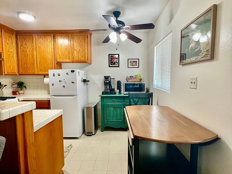 Lincoln Avenue Apartments — Photo 11
