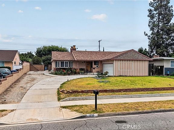 3rd image of 1332 Indian Summer Ave