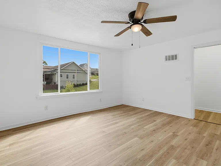 113 Buckhannon Ave — Photo 14