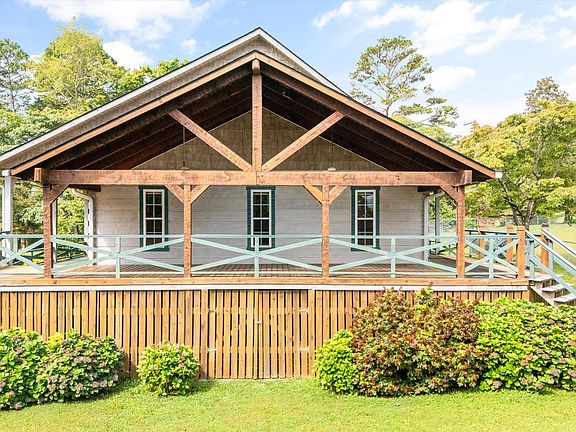 4th image of 1793 Cherokee Dr