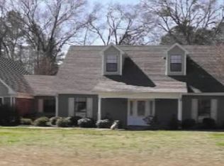 909 Sanders Dr, Amory, MS 38821